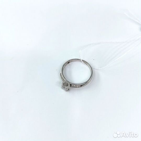 Золотое кольцо с камнем 17,5р