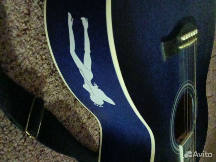 Акустическая гитара