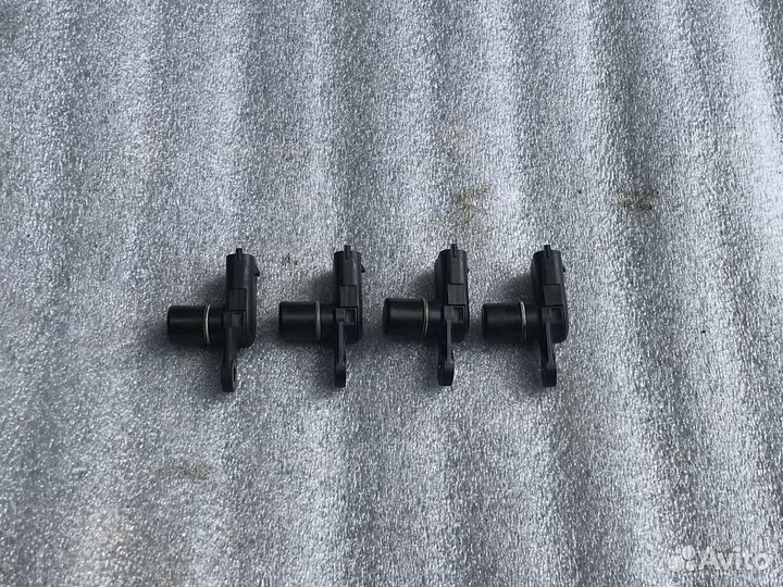 Датчик распредвала Chevrolet Camaro V 10-15