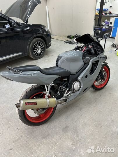 Honda cbr 600 f4