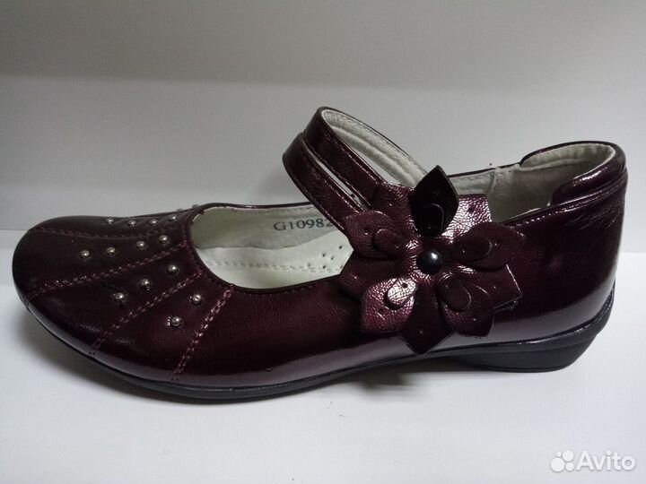 Туфли для девочки 30, новые