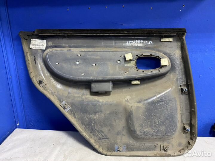 Обшивка двери задней правой spectra