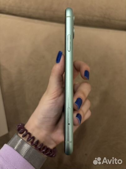 iPhone 11, 64 ГБ