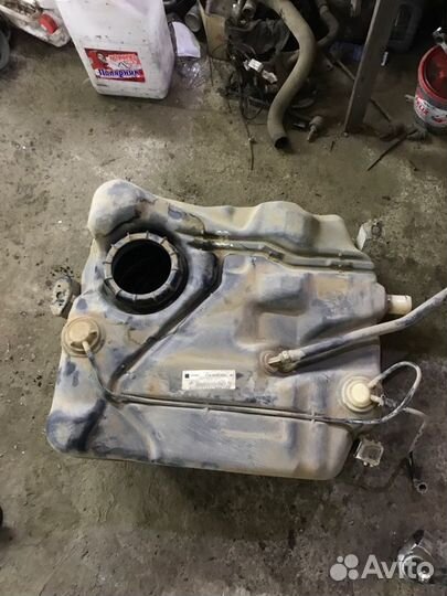 Бак топливный Ford Focus 2 седан 1.6 2008