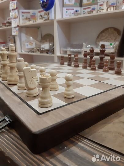 Шахматы, шашки из дерева магнитные 39см