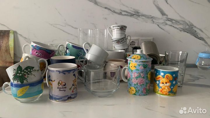 Стаканы, кружки, бокалы, чайная пара, термос