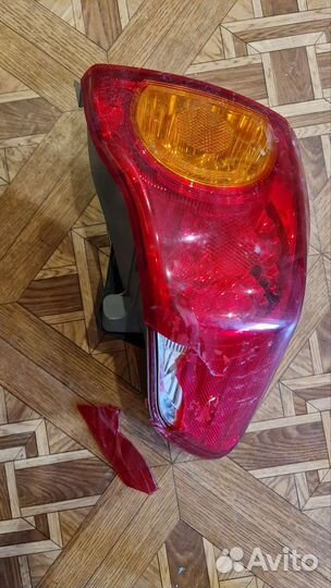 Фонарь задний правый на крыло тойота королла е150