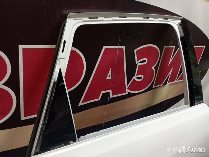 Дверь боковая задняя правая Audi Q5 8R cdnc 2011