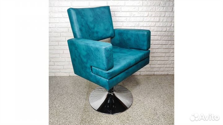 Парикмахерское кресло