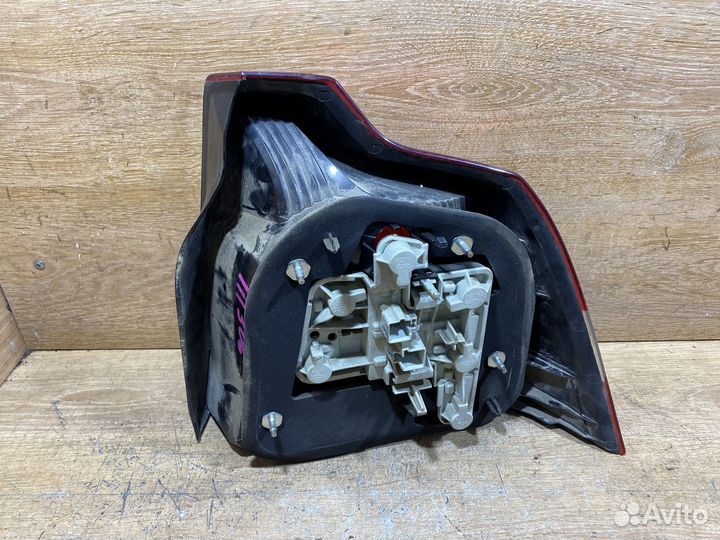 Фонарь задний левый Volvo S40 дорест Арт. 111306