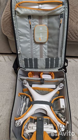 Дрон квадрокоптер DJI Phantom 4 pro