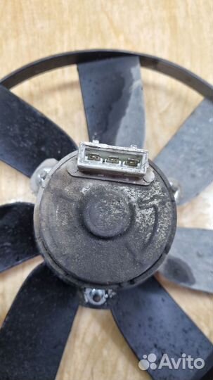 Вентилятор охлаждения Volkswagen Passat B3 2E