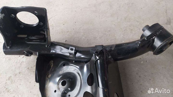 Балка (подрамник) задняя