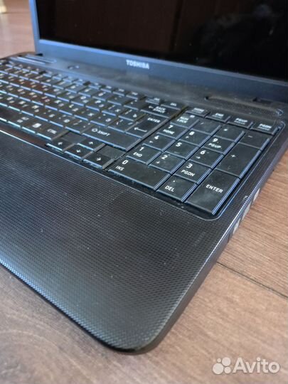 Ноутбук toshiba