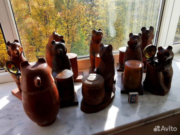 Деревянные медведи бочонки для мёда, подставки