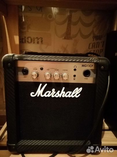 Гитарный комбоусилитель Marshall MG10 cf