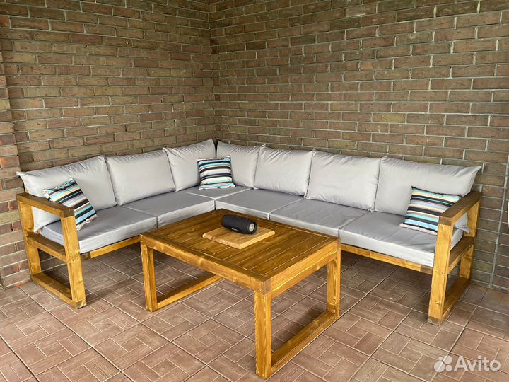 Набор просторной мебели «люкс» в беседку