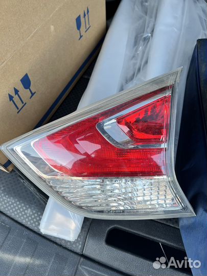 Фара правая на дверь багажника Nissan X-Trail t32