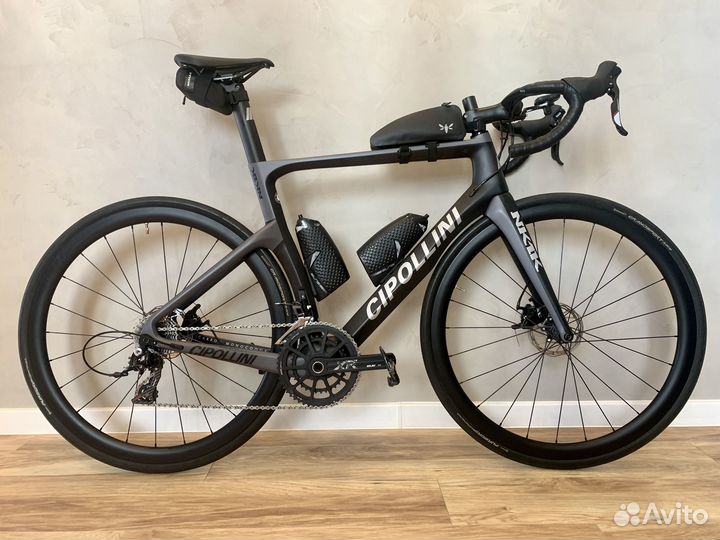 Шоссейный карбоновый велосипед 12 скоростей 8,2кг