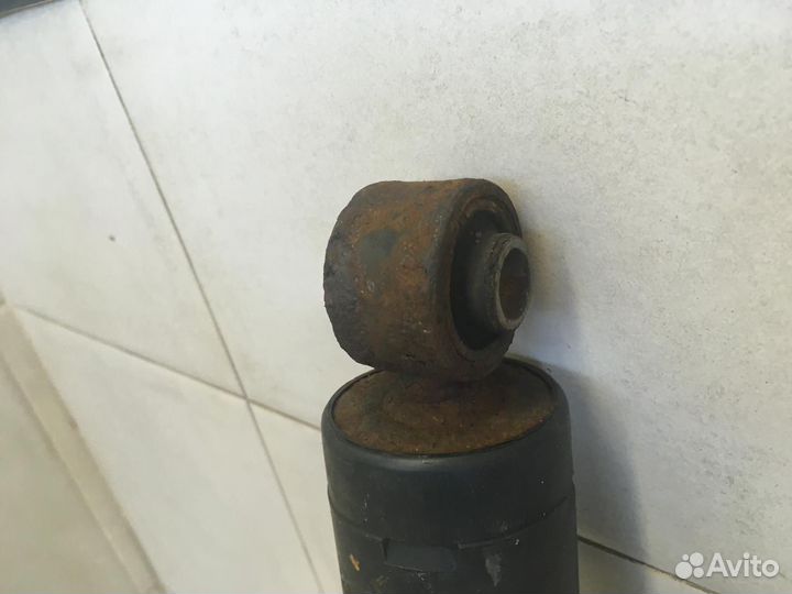 Амортизатор задний Sorento 2003-2009