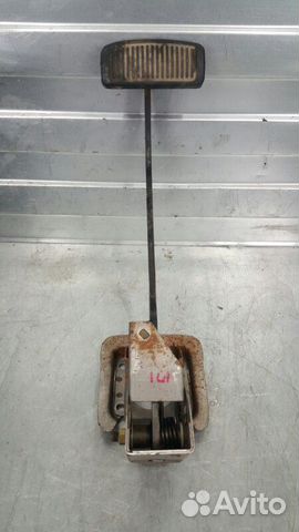 Педаль тормоза Hyundai Trajet FO G4GC 1999-2008