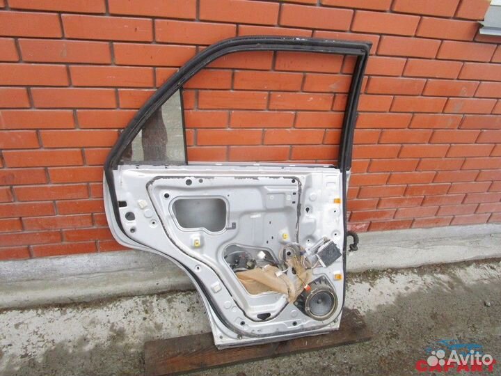 Дверь lexus RX300 mcu15 1mzfe