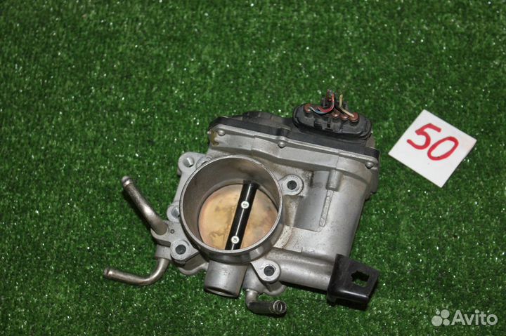 Дроссельная заслонка Toyota Avensis AZT251 2AZ-FSE