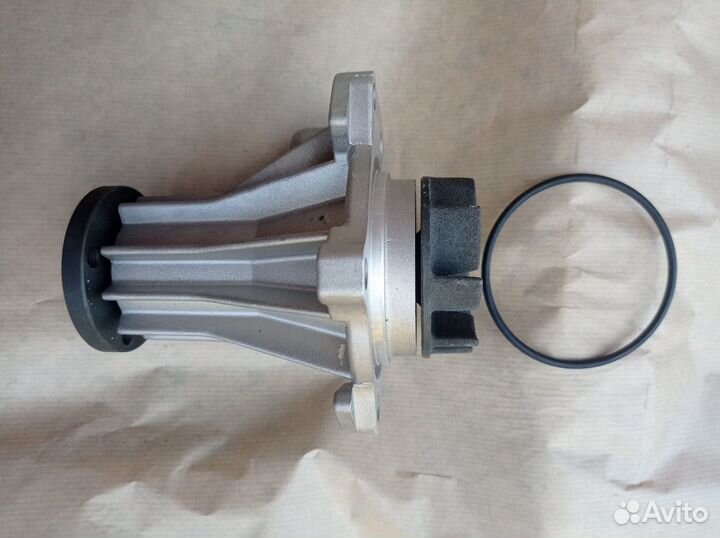 Насос водяной ford