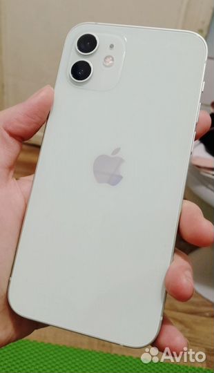 iPhone 12, 64 ГБ