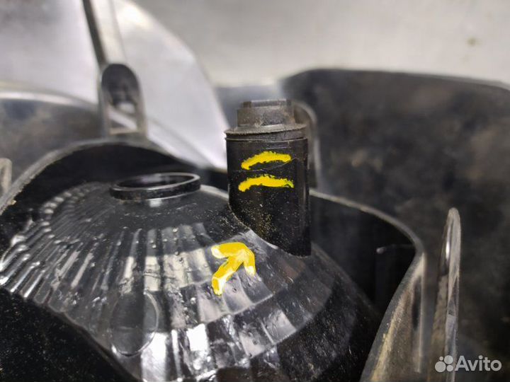 Фонарь задний наружный правый Volkswagen Golf Vi