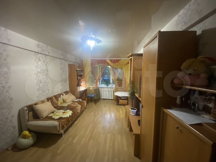 3-к. квартира, 55 м², 1/5 эт.