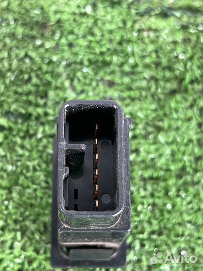 Кнопка блокировки стекол Toyota Celica ZZT231