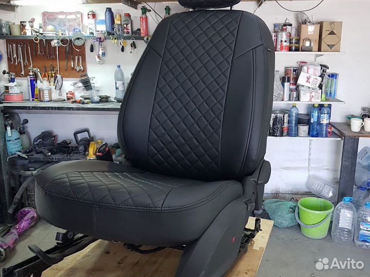 Авто чехлы на рено сандеро