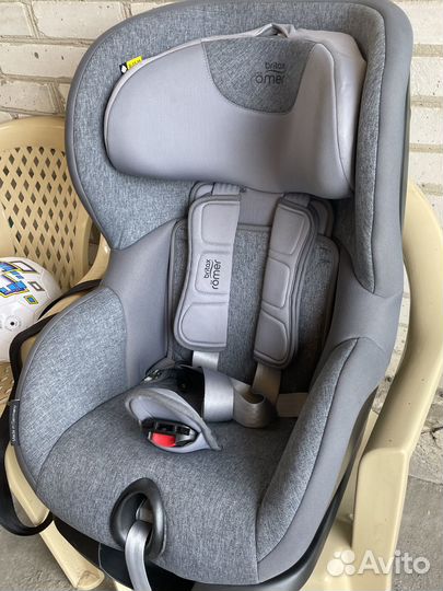 Автокресло Britax Romer trifix2 i-size серый