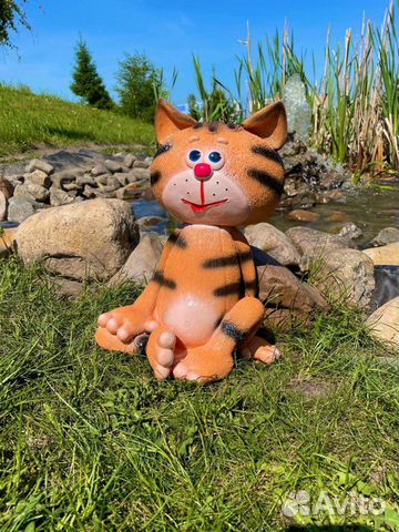 Рыжий кот фигурка