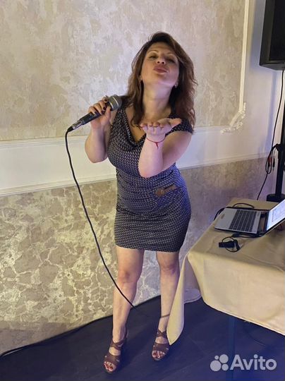 Певица + ведущая тамада + (DJ) +оборудование