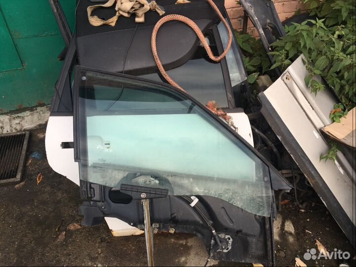 Стекло переднее правое стеклоподъемник Audi 80 B3