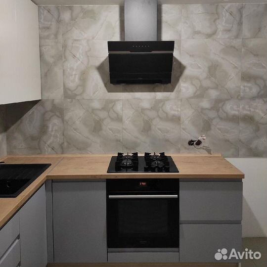 Кухонный гарнитур угловой