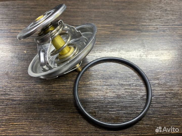 Термостат Mercedes-Benz E-Class W124 M102-103