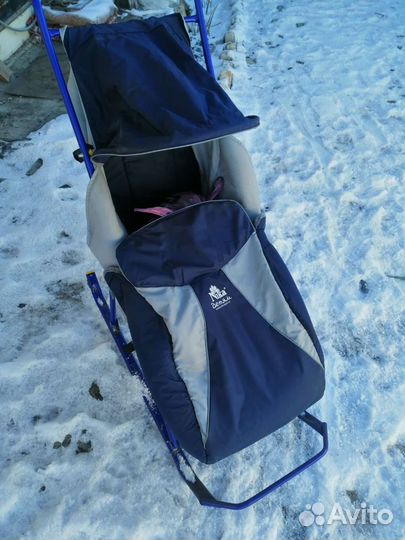 Санки с ручкой