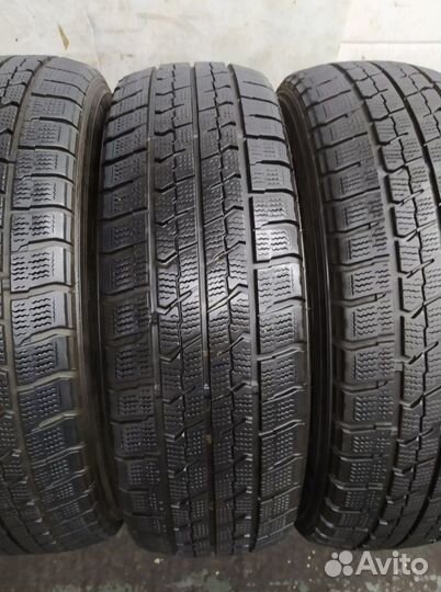 Goodyear UltraGrip Ice Navi Zea 205/60 R16 98W