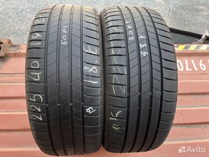 Bridgestone Turanza T005 225/40 R19 Y