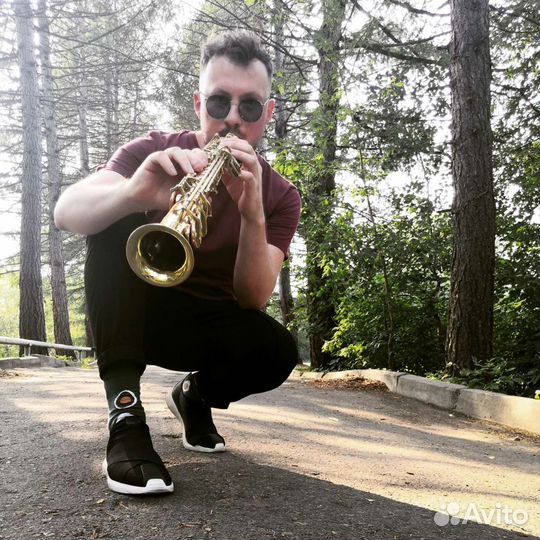 Саксофонист на мероприятие