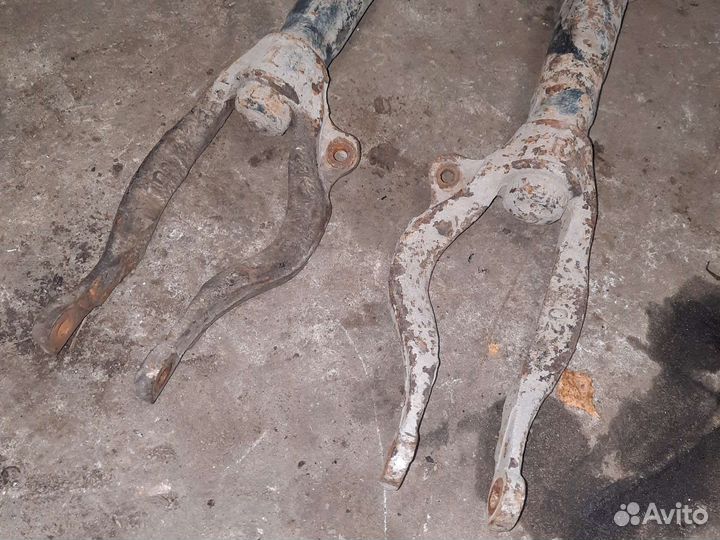 Передняя стойка Mitsubishi Galant 7