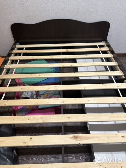 Кровать 160х200 с выдвижными ящиками