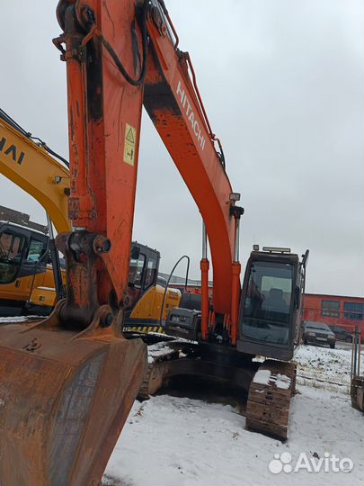 Гусеничный экскаватор Hitachi ZX200LC-3G, 2011