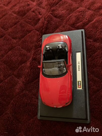 Модель автомобиля bmw z4 1:24