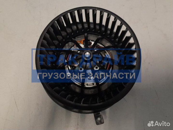 Моторчик отопителя для Мерседес Аксор и камаз-5490 с крыльчаткой