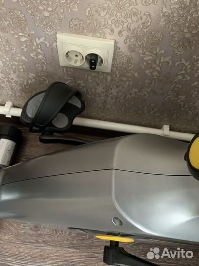 Велотренажер lifeSpan fit