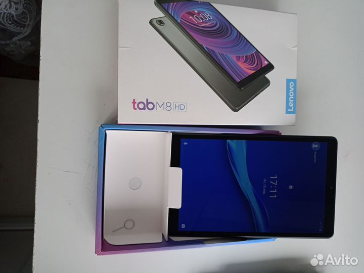 Планшет Lenovo tables 8